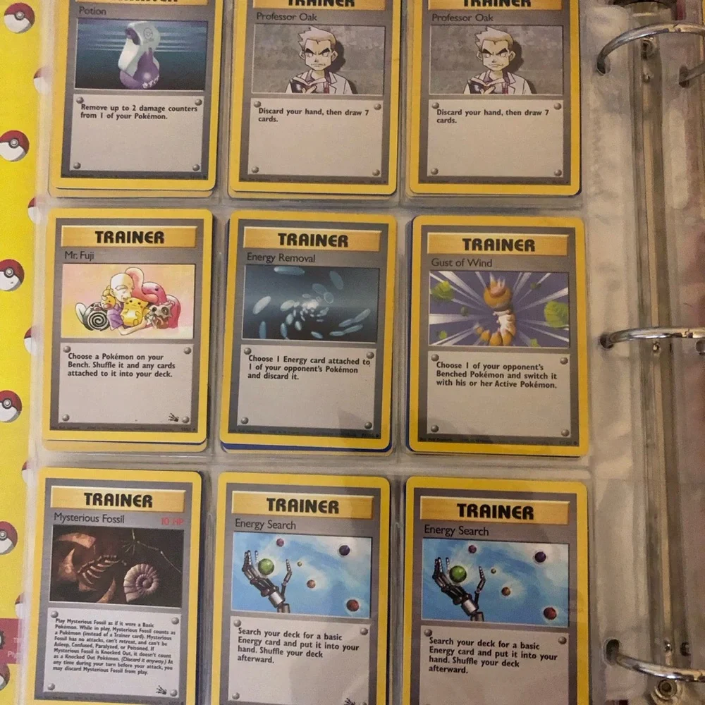 Pokémon Lot with Binder Possible Vintage Rare and valuable